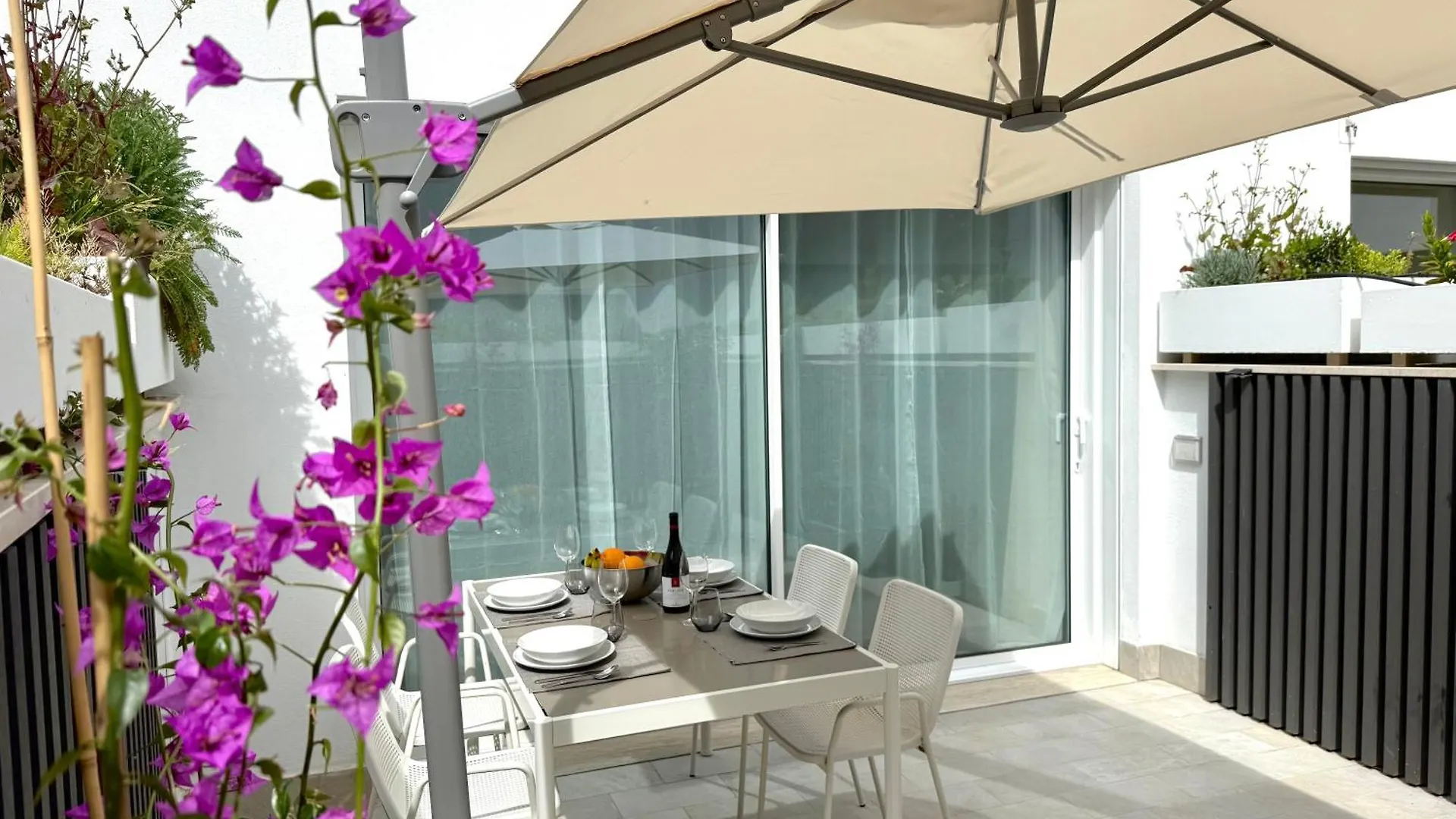 Suite With Private Courtyard - Colosseum & Forum Rom 0*,