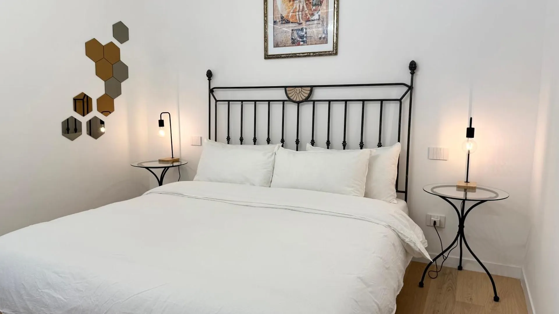 Suite With Private Courtyard - Colosseum & Forum Rom 0*,  Italien